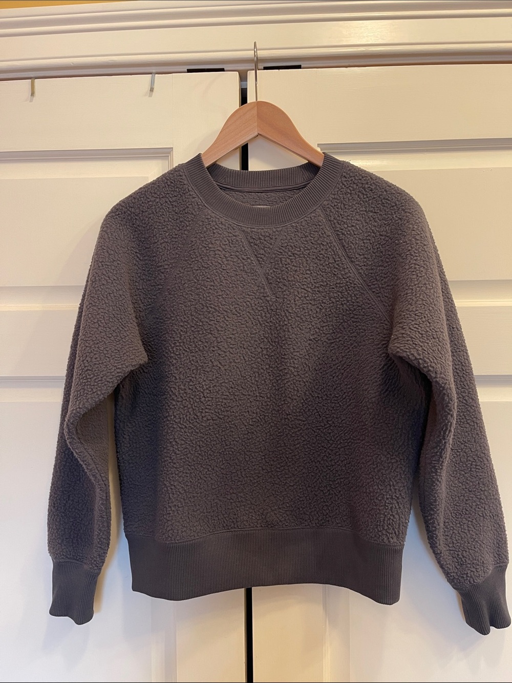 Everlane Women's Sherpa Crewneck Sweater - Charcoal Gray